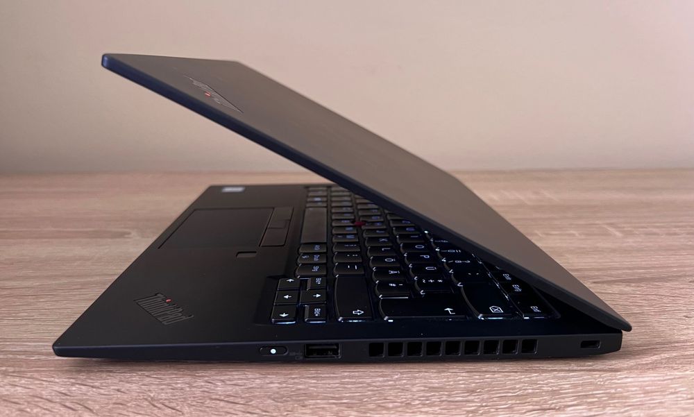 Lenovo Thinkpad X1 Carbon 512GB Cellular LTE 14,2” Portabil ! i5 Gen8