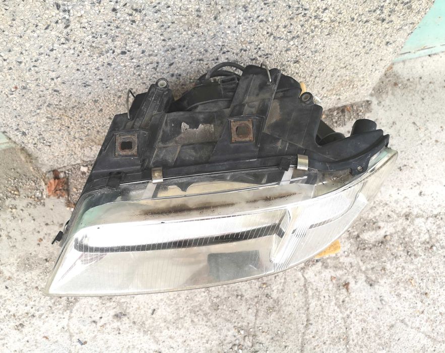 Оригинален фар Ауди А6 Ц5  Audi A6 C5  Xenon Оборудван