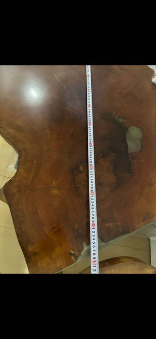 Маса от чинар масив