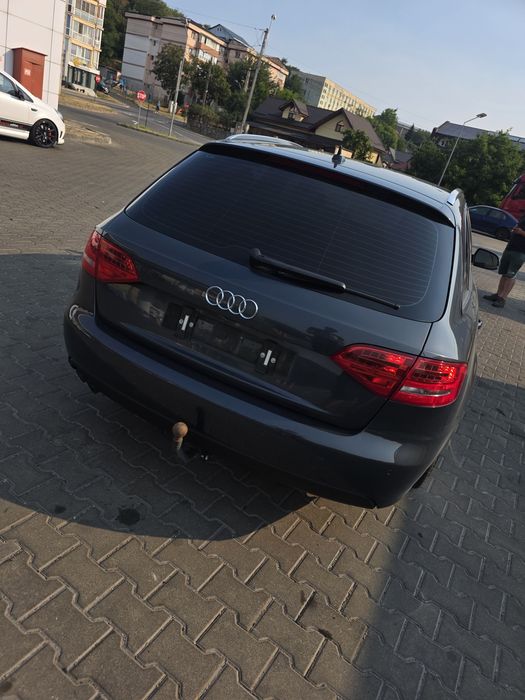 Audi a4 b8 s line 2010 led automat
