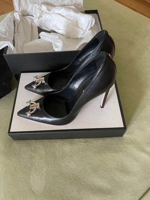Оригинални обувки Prada и Dsquared