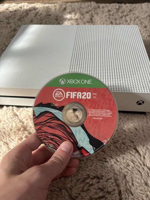Xbox one S+ fifa 20