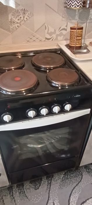 Продам электроплиту