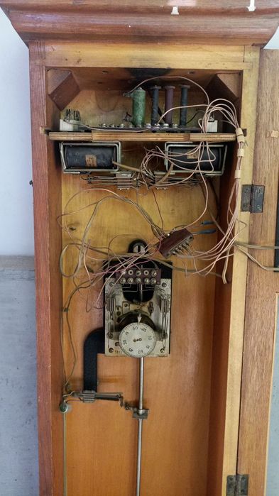 Antikvar to‘kda ishlidigan soat 1958 yilda ishlab chiqarilgan