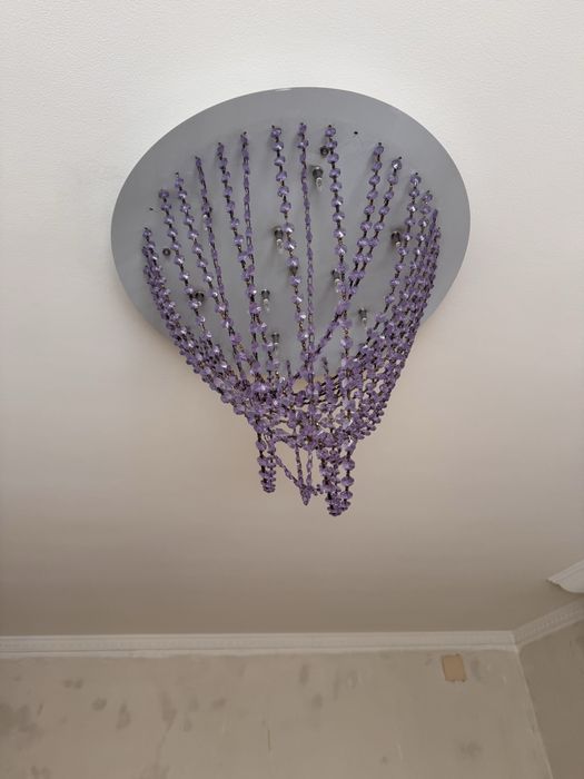 Люстры в зал или спальню