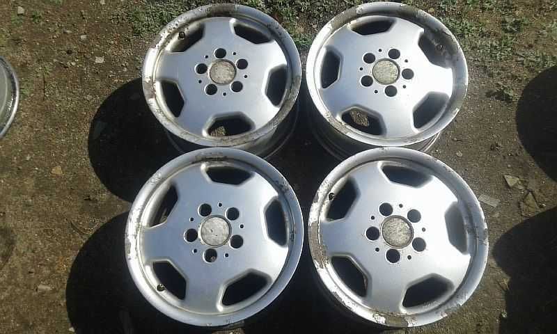 Продам оригинальные легкосплавные диски на автомашину Mersedes