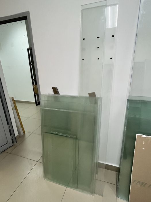 Отдам стекла разных размеров