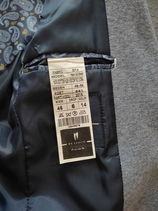 Costum adolescenți( băieți)