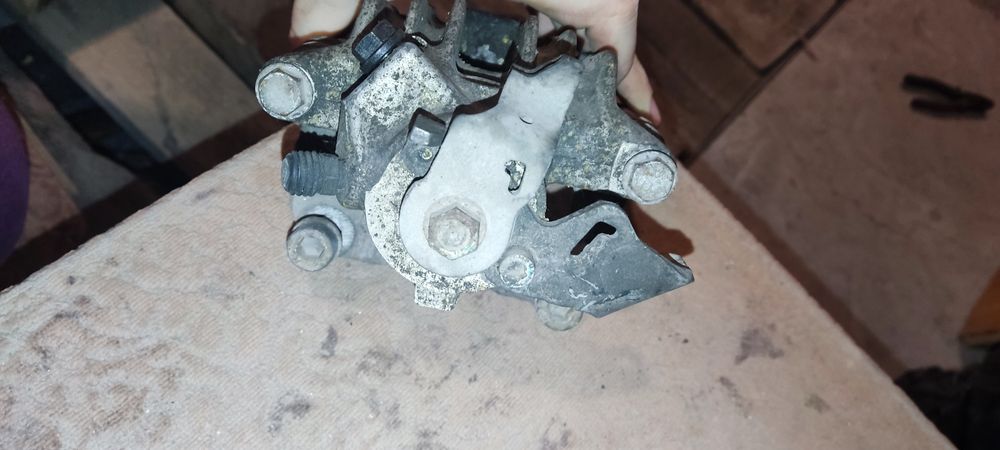 Заден спирачен апарат Голф 4 VW Golf 4