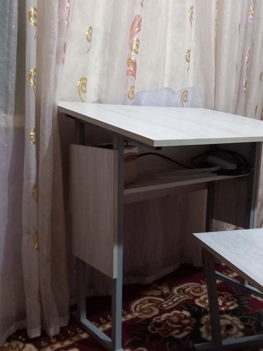 Одинарная парта со стульчиком