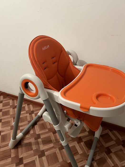 Продам Детский столик