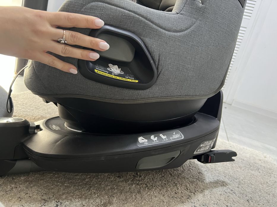 Scaun Nuna Todl Next 40-105 cm rotativ cu baza isofix
