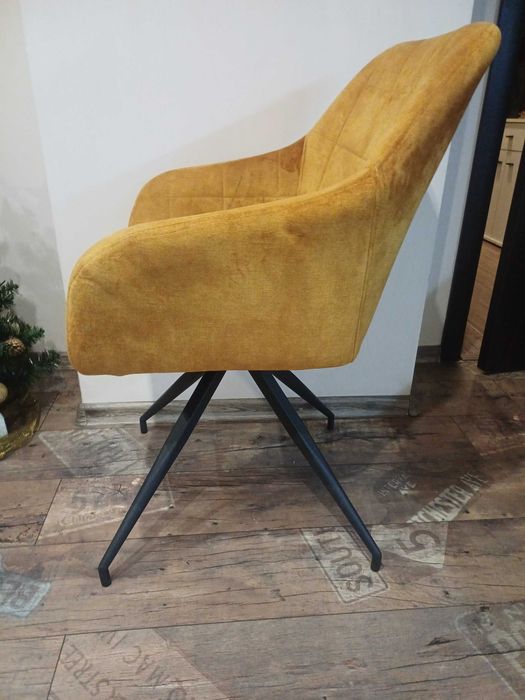 Трапезни столове