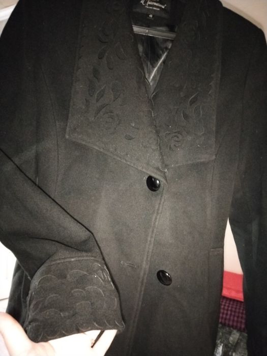 Укороченное пальто