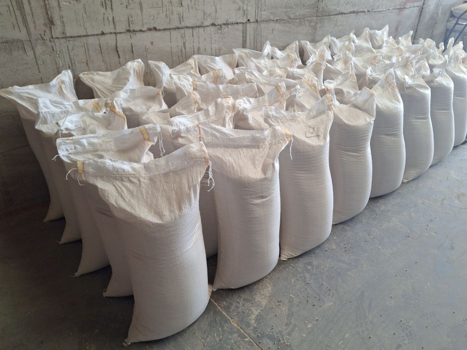 Grau, grîu de vanzare.