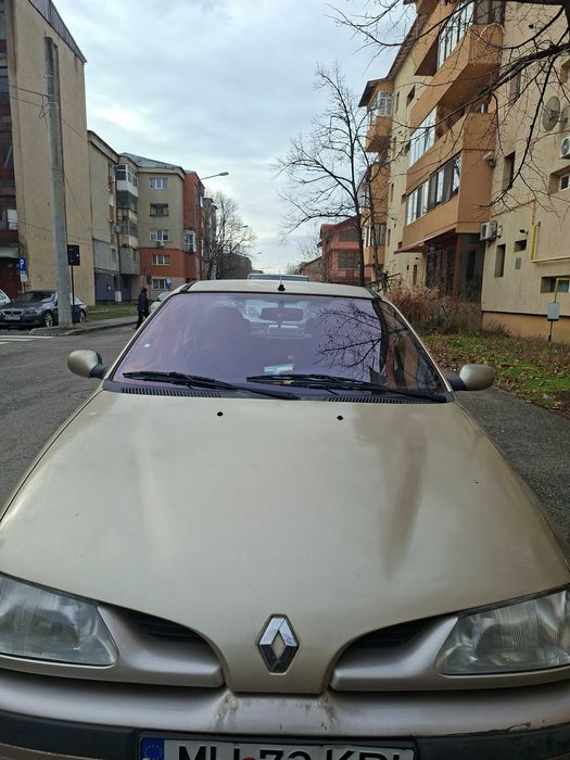 Vînd Renault Megan Classic