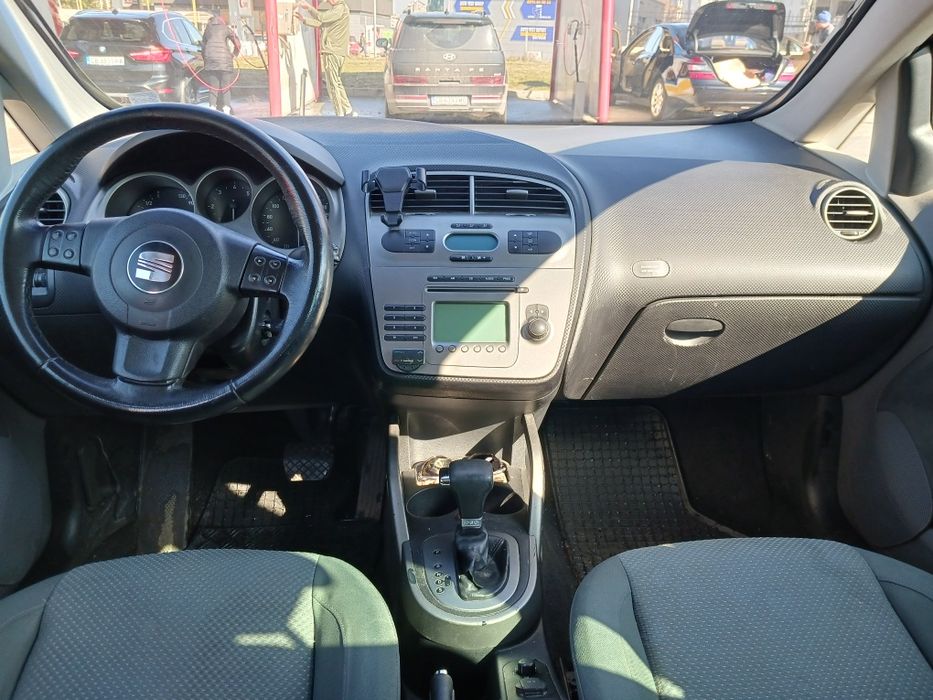 Автомобил Seat Altea, 2000евро