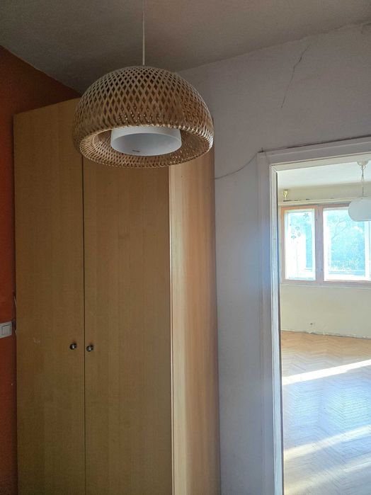 Дава се под наем Двустаен апартамент в София, Яворов - 90 кв.м за 561 € - Снимка #1