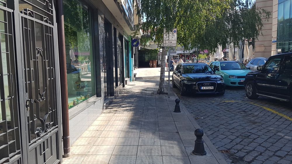 Помещение 60кв.м под наем Бургас главна улица