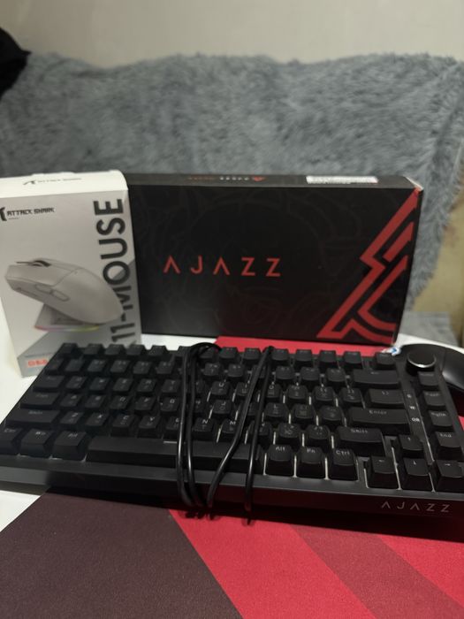 Продам комплект