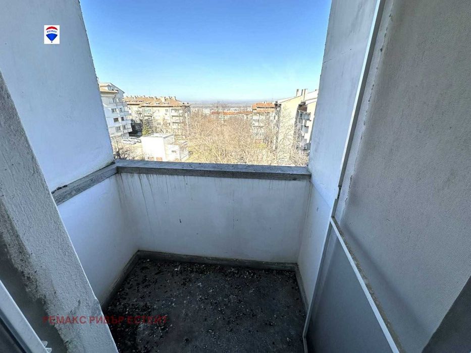 Четиристаен апартамент за продажба кв. Дружба 2