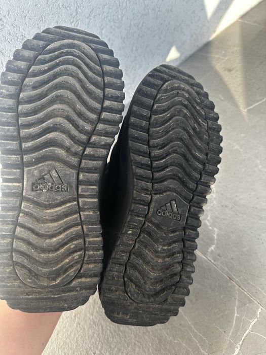 Ghete Adidas stare foarte buna