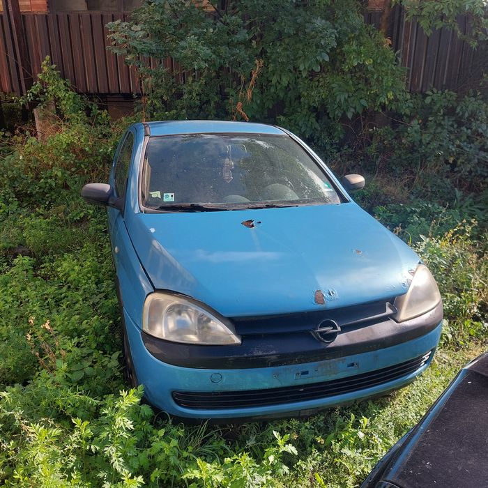 Opel Corsa C 1.2 бензин – на части