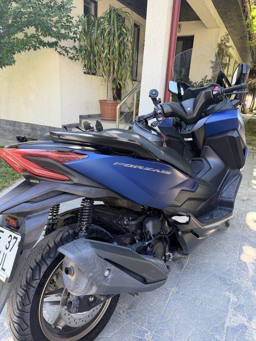 Honda  forza 350
