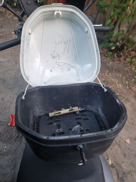 Кофр для любого скутера