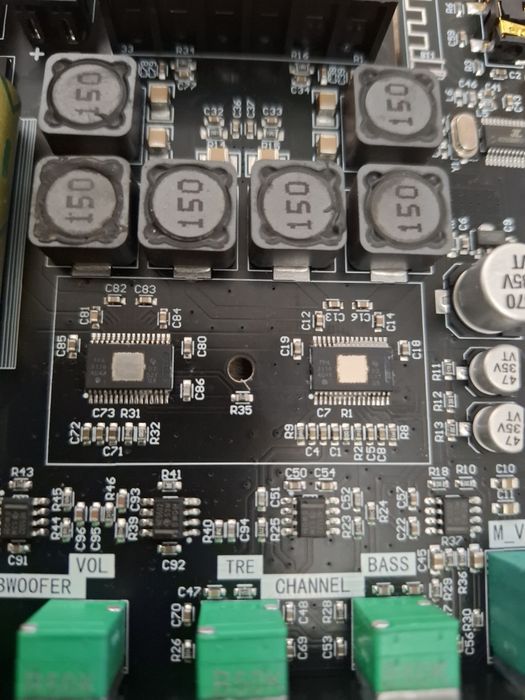 Vind mini amplificator cu BT si Aux Zk Tb21, 2+1 200w