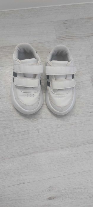 Adidasi baieti adidas marimea 25