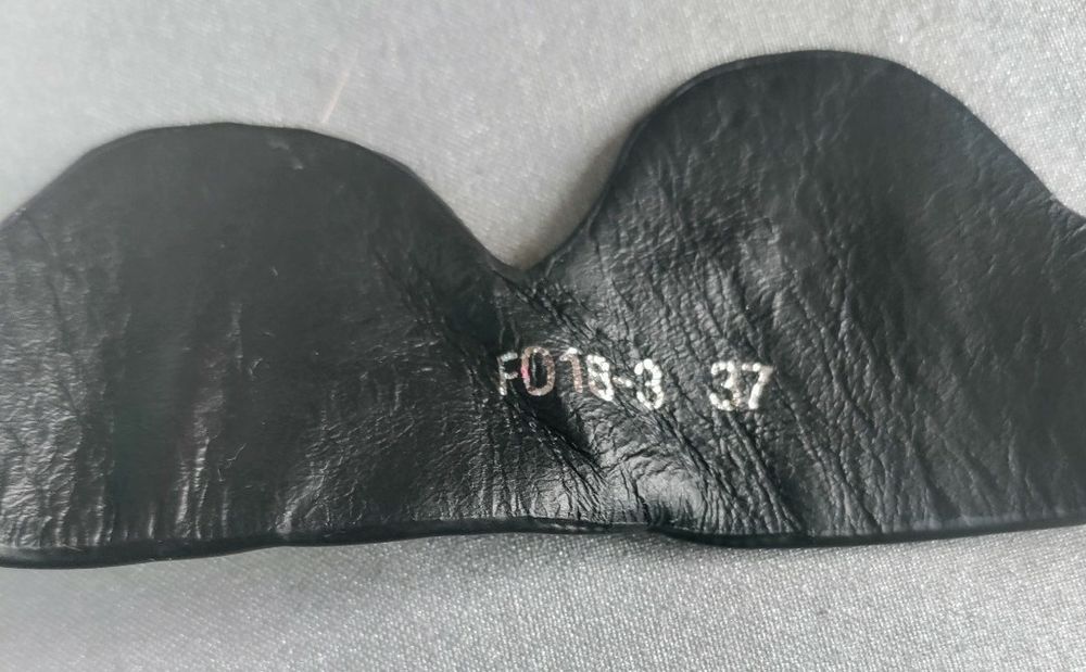 Дамски сникърси номер 37