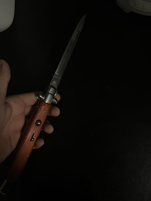 Briceag stiletto