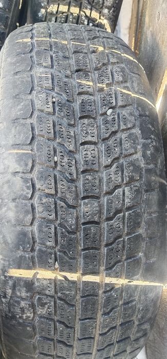 Продам внесезонные шины