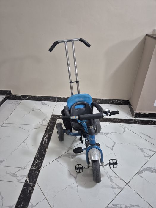 Велосипед для малышей и наверное до лет 5ти