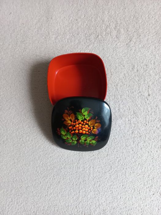 Шкатулка, книжки, открытки