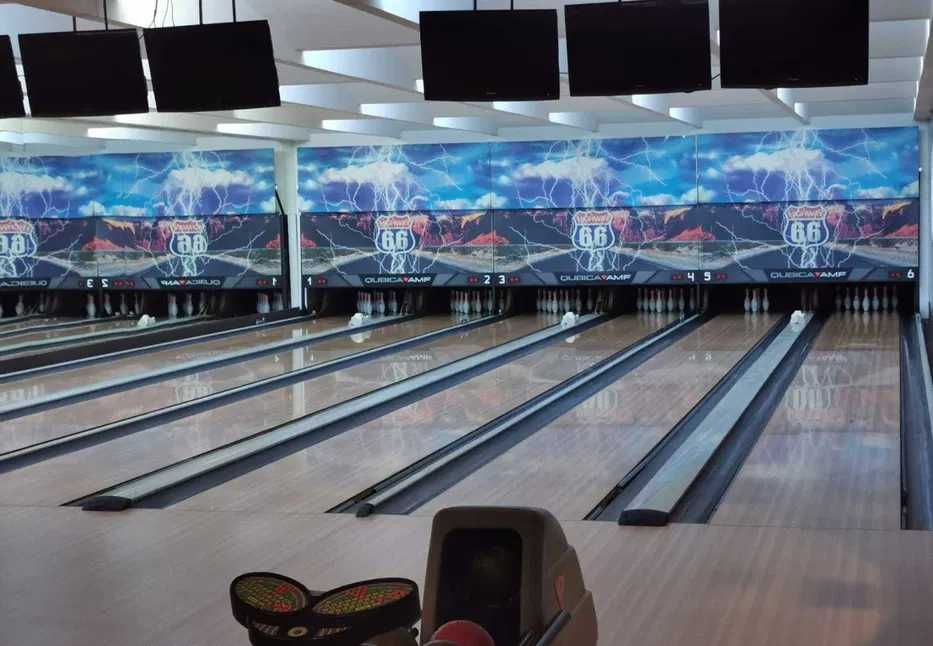 6 piste bowling - echipament complet - QUBICA AMF in perfecta stare