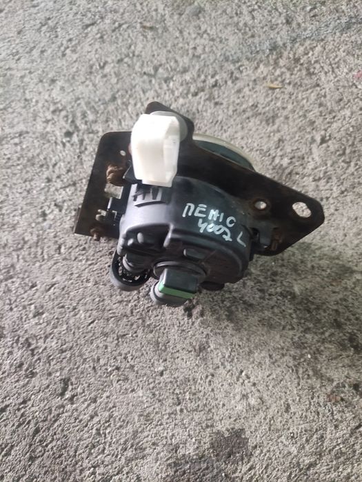 Халоген за Пежо 4007