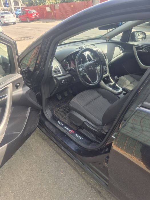OPEL Astra 2011 — imagine 3