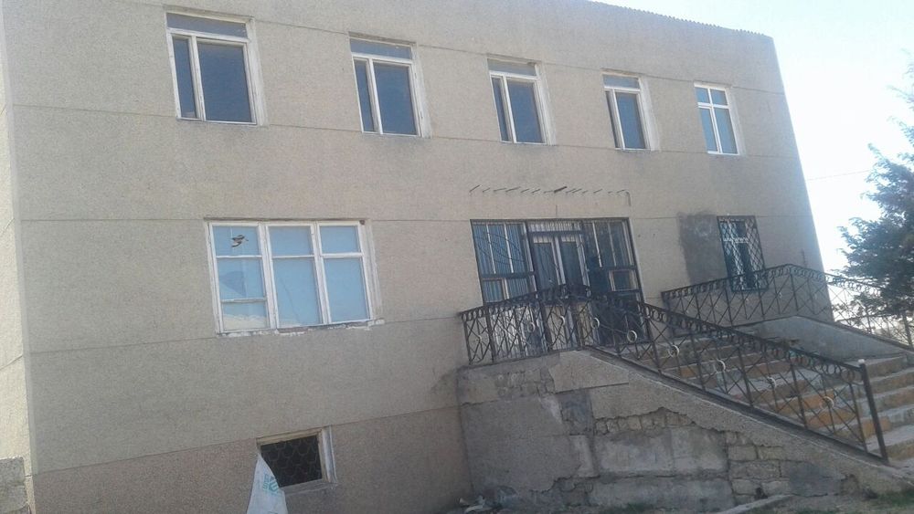 Идора биноси, 2 каватли.