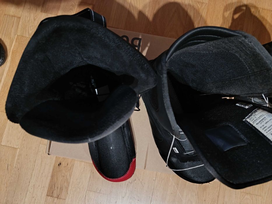 Vand boots Head marimea 27.5/42.5 negre