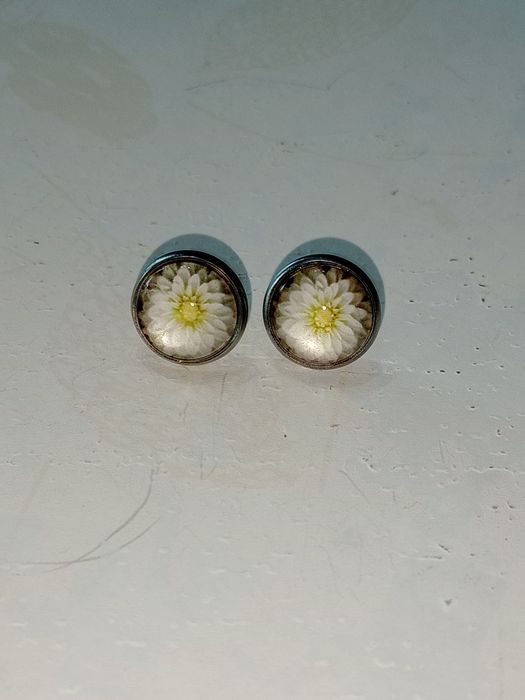 Продавам нови обеци