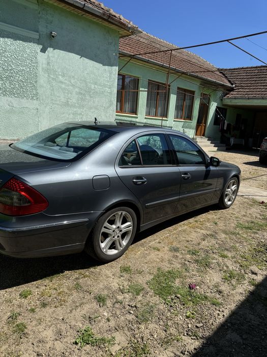 Mercedes E 300 Bluetec Avantgarde