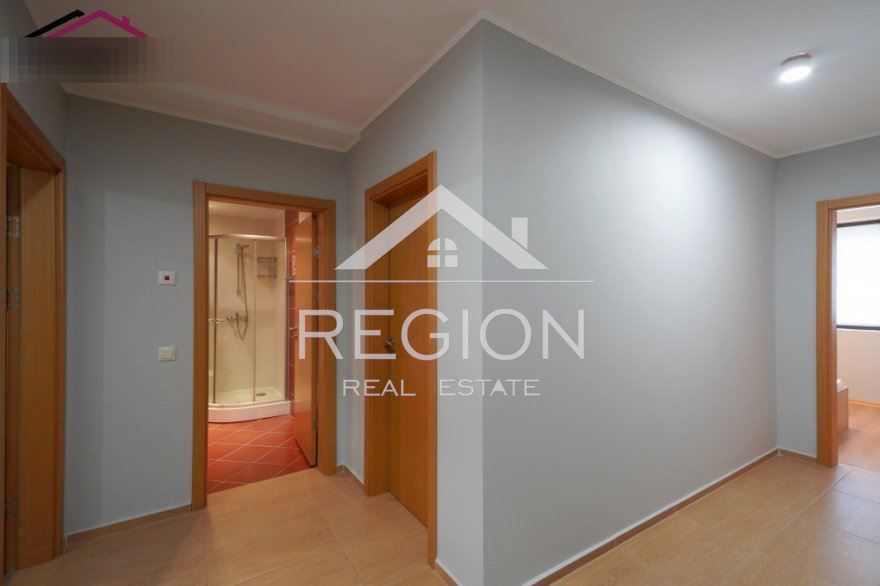 Дава се под наем Тристаен апартамент в Варна, Спортна зала - 91 кв.м за 700 € - Снимка #9