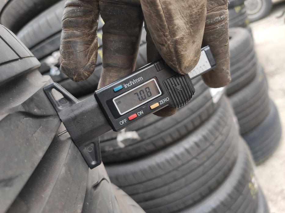 4бр Летни гуми 215 40 17 - Bridgestone