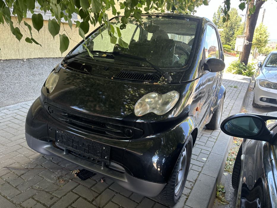 Смарт  форту 700 бензин. За части.