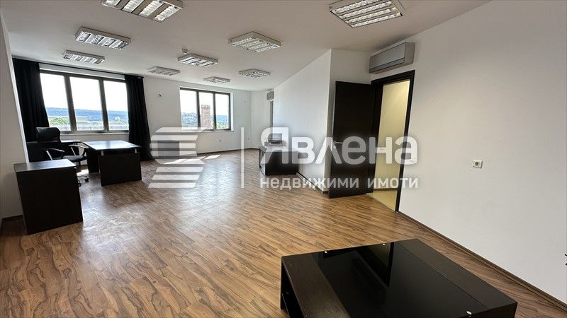 Дава се под наем Офис в Варна, Чайка - 137 кв.м за 1370 € - Снимка #4