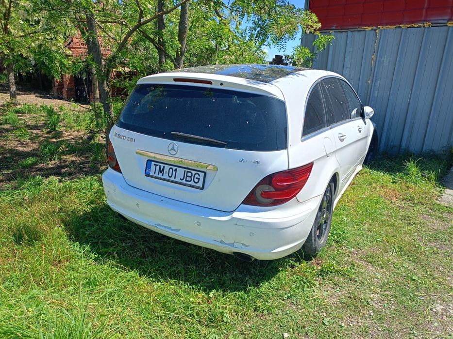 MERCEDES-BENZ R-Class