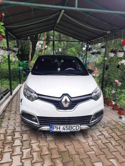 RENAULT Captur 2017