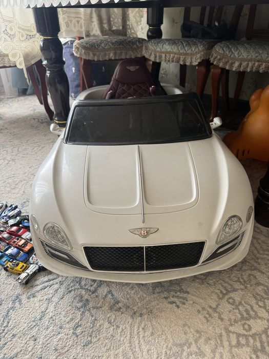 Машинка на аккумуляторе